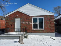 Building Photo - Charming 2-Bedroom Retreat in Saint Louis ...