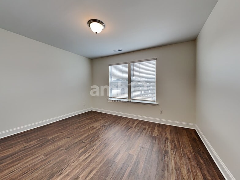 Building Photo - 7121 Garrett Ct