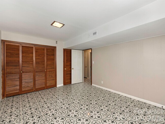 Building Photo - 5208 Furman Pl