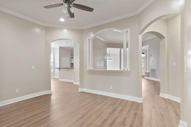 Building Photo - 8643 Carillion Pl