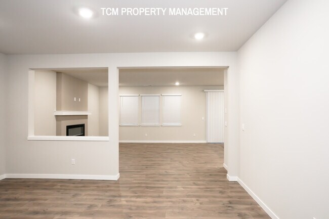 Building Photo - 18818-18813 13th Ave W