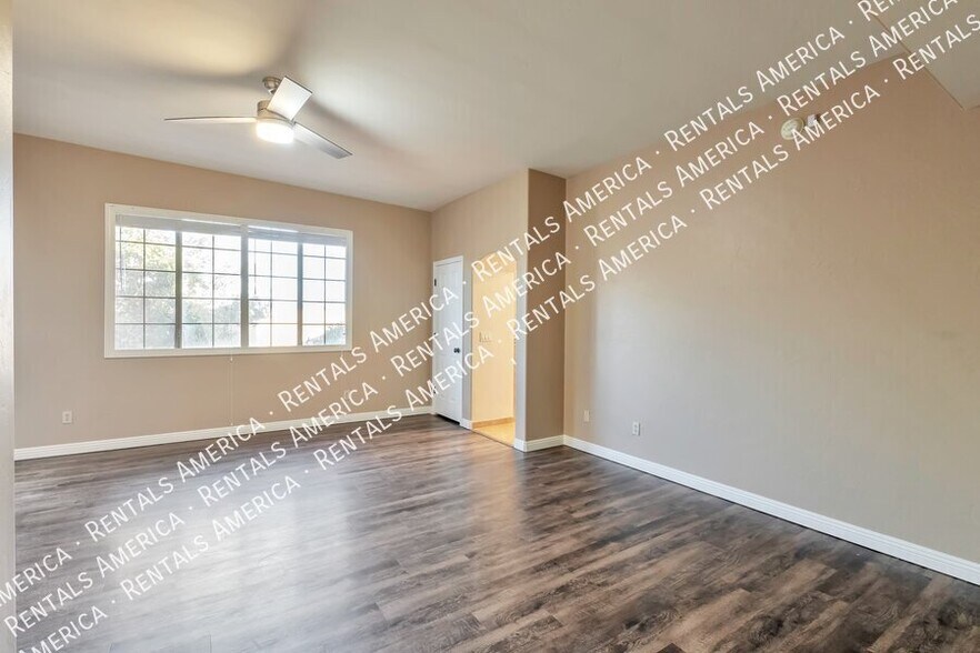 Building Photo - 8509 S Camino Bengala