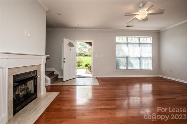 Building Photo - 1031 Central Park Cir
