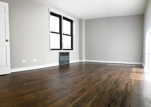 Building Photo - 2030 Elk Dr