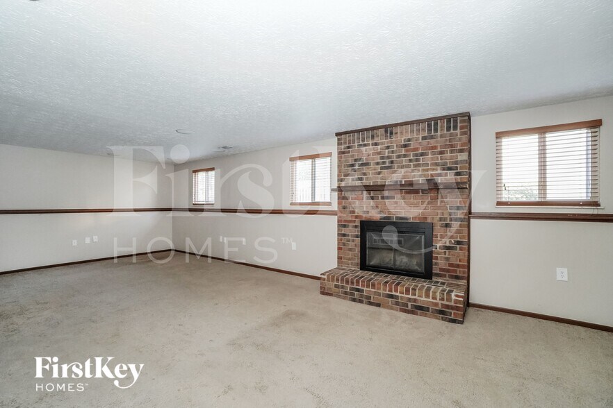 Building Photo - 4033 Erin Ln