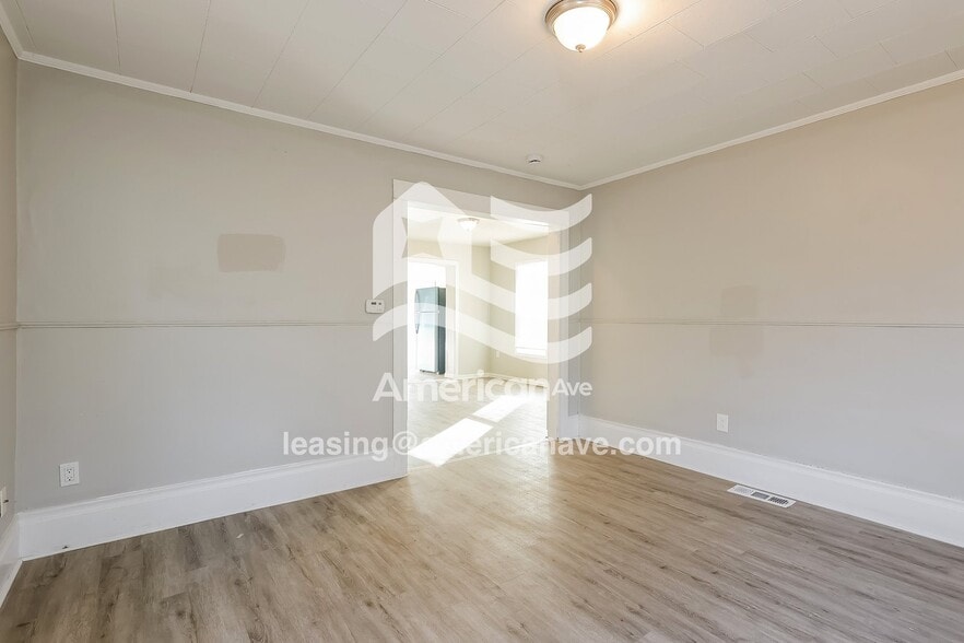 Building Photo - 147 Avery St