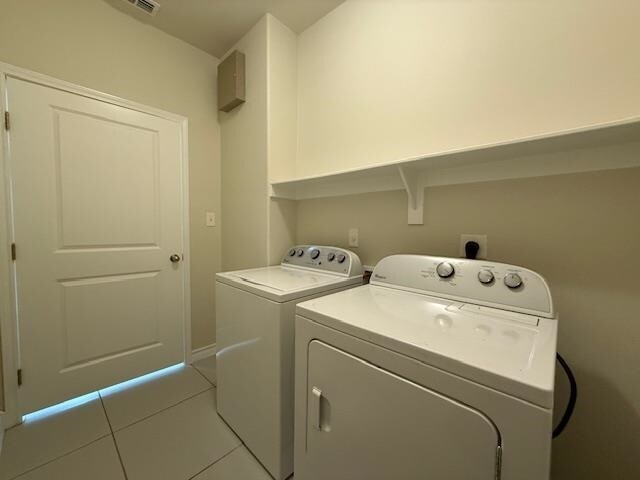 Building Photo - 6007 Maryam Dr