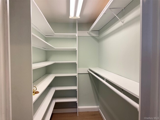 Building Photo - 129 Spring Ln