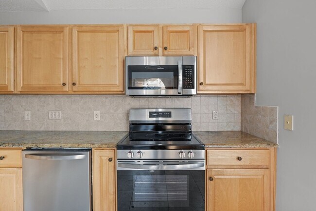 Building Photo - Earn Wealth While Leasing - Like a Homeowner - Lease to Own