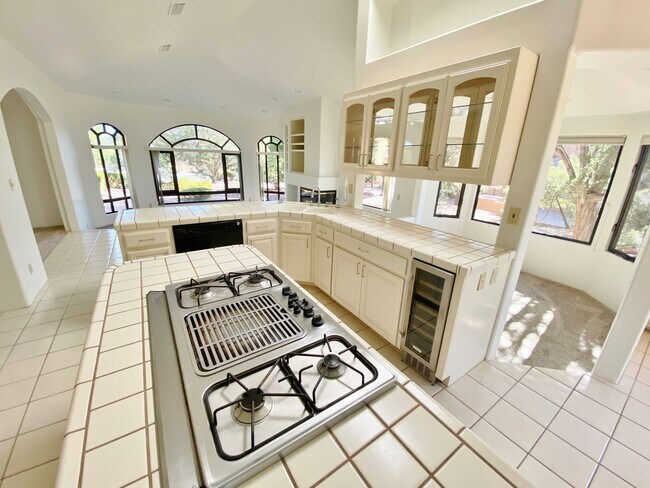 Building Photo - HOUSE - WEST SEDONA - GATED COMMUNITY