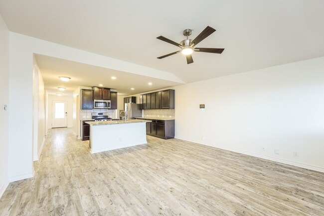 Building Photo - 5 bedroom first time rental! $500 off of the first full month for applications submitted by March...