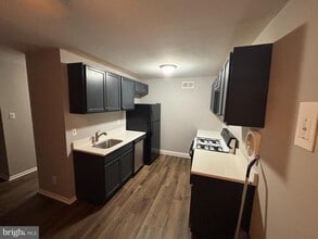 Building Photo - 8514 Verree Rd
