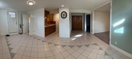 Building Photo - Beall Street