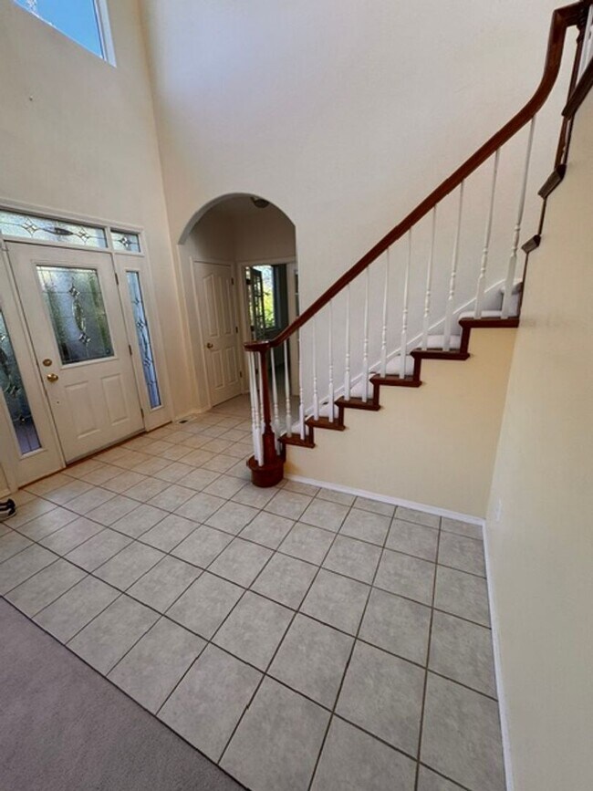 Building Photo - 10100 Zermatt Cir