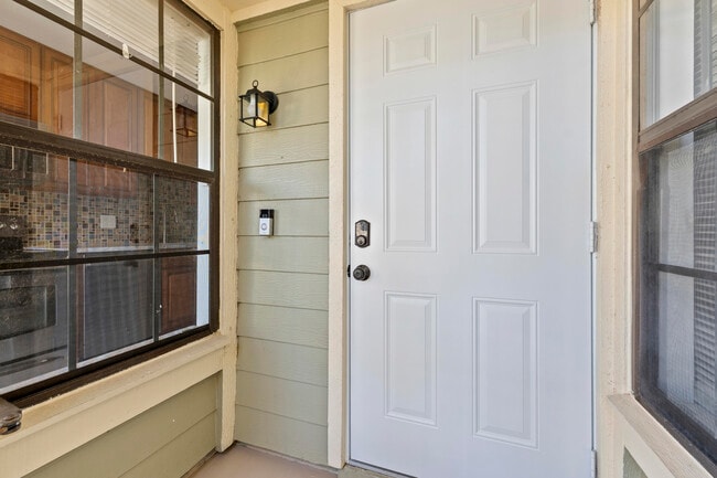 Building Photo - 1431 SE Berwick Ct