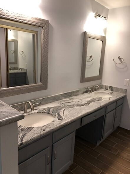 Building Photo - 4354 E Sandia St