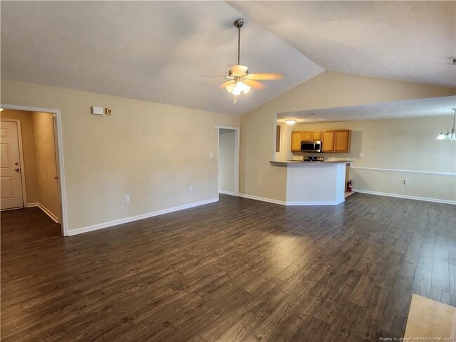 Building Photo - 3347 Broomsgrove Dr