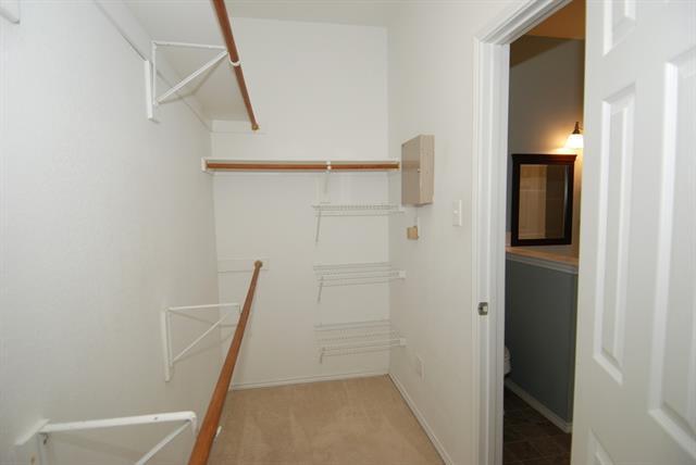 Building Photo - 9732 Kingsmill Dr