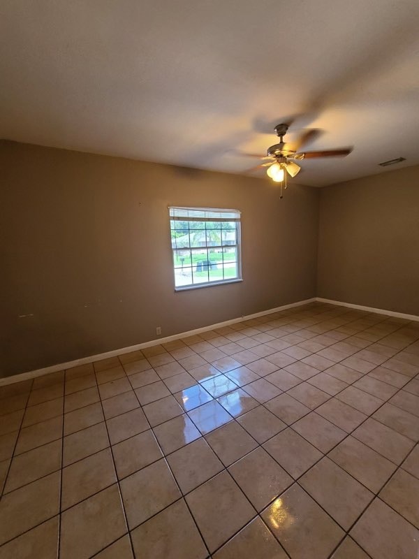 Building Photo - 18442 Tulip Rd