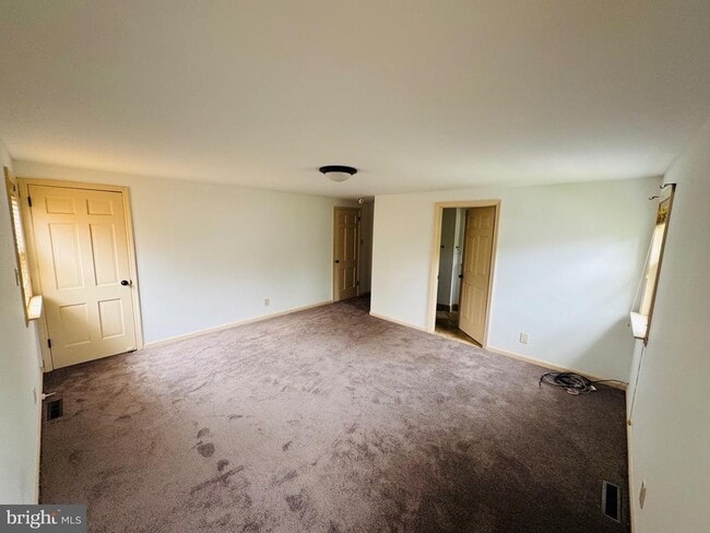 Building Photo - 410 Barby Ln