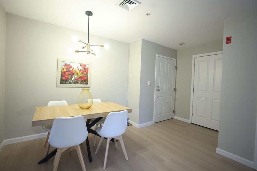 Building Photo - 30 Franklin St