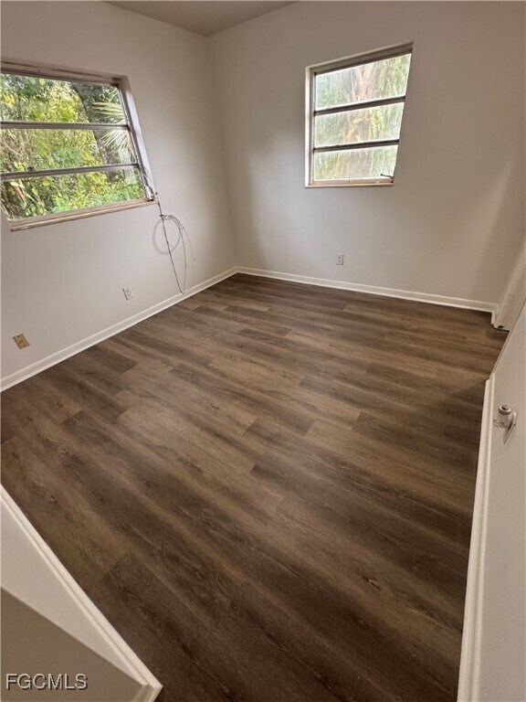 Building Photo - 1840 Maple Ave