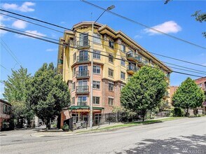 Building Photo - Maxwell condos