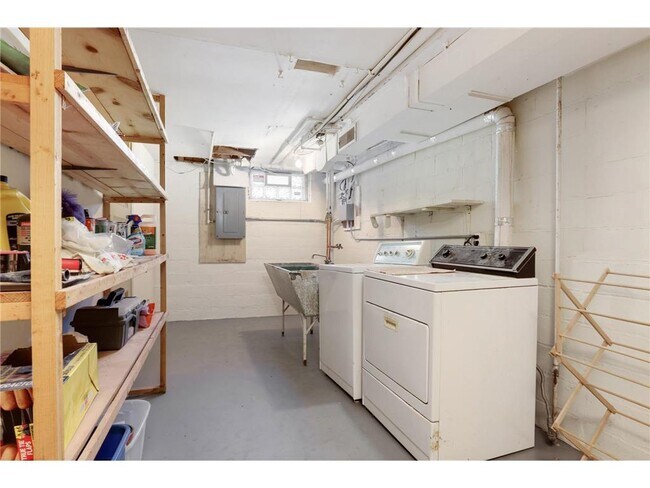 Building Photo - 4354 S 28th Ave