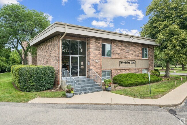 Building Photo - 1840 N Delany Rd
