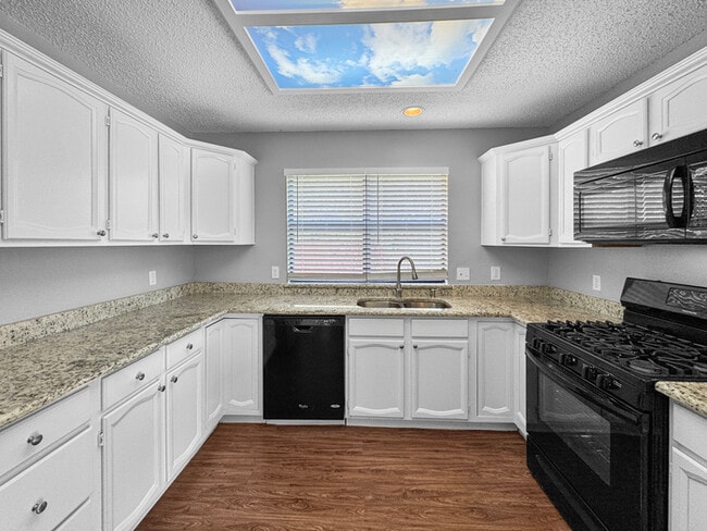 Building Photo - 6107 Ridge Top Ln