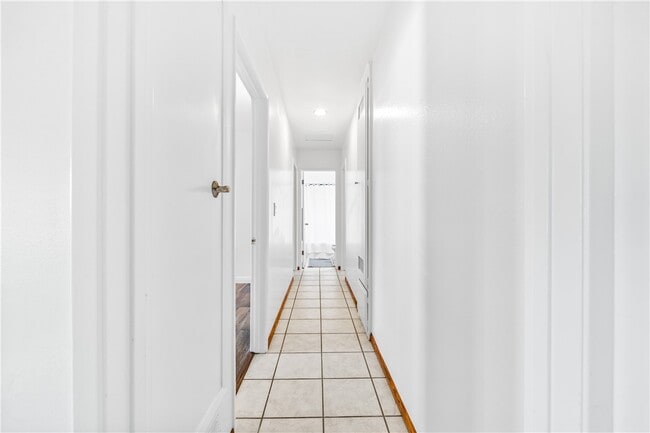 Building Photo - 6682 Alexandria Dr