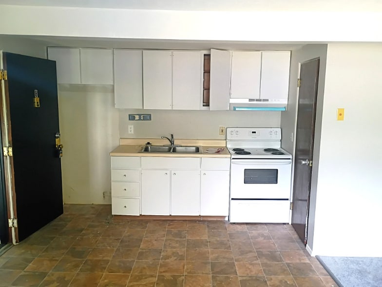 Primary Photo - 1522 42nd St NW