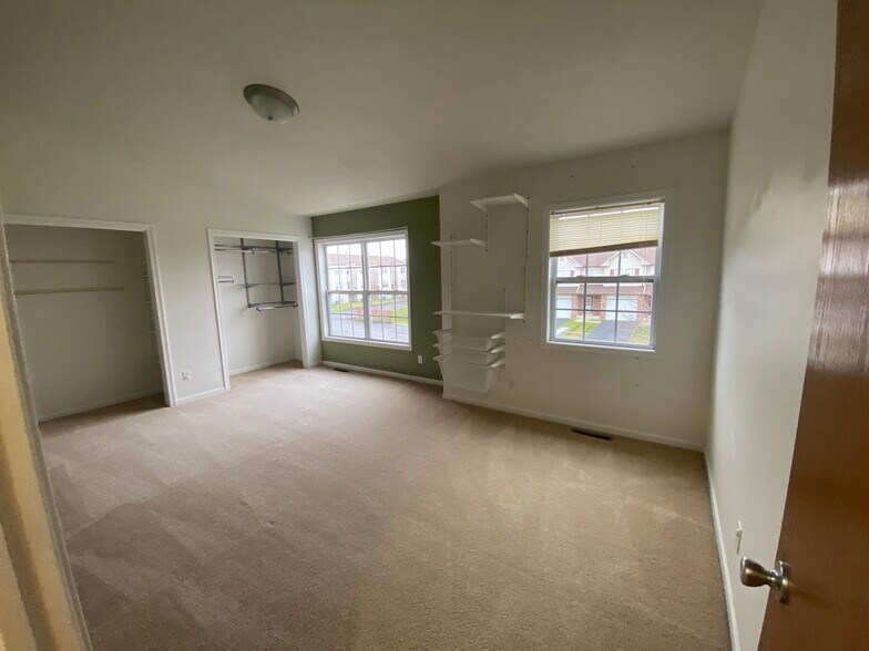 Building Photo - 659 Southtowne Dr