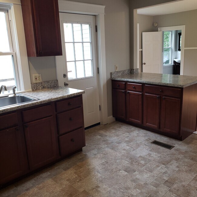 59 Cumberland St 59 Cumberland St Brunswick ME 04011 Apartment Finder