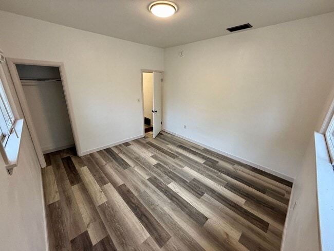 Building Photo - Approved Applicant - 2 Bedroom Newly Remod...