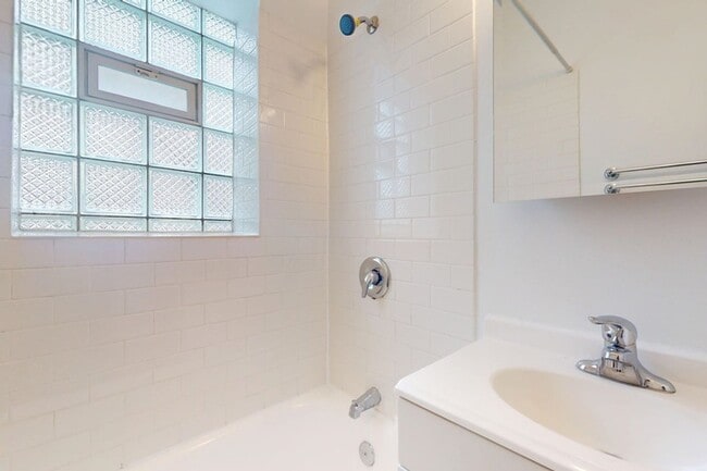 Floorplan - 5415 S. Woodlawn Avenue