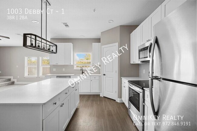 Building Photo - 1003 Debby Ct