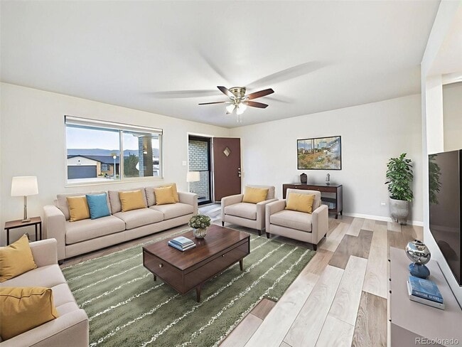 Building Photo - 3065 Penmoor Dr