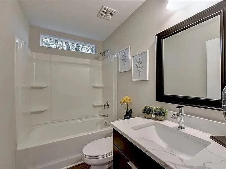 Building Photo - 3331 Midway Rd