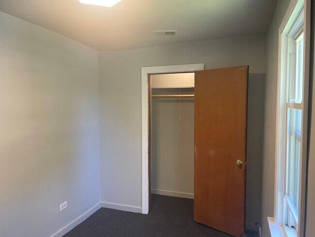 Building Photo - 11362 S Morgan St