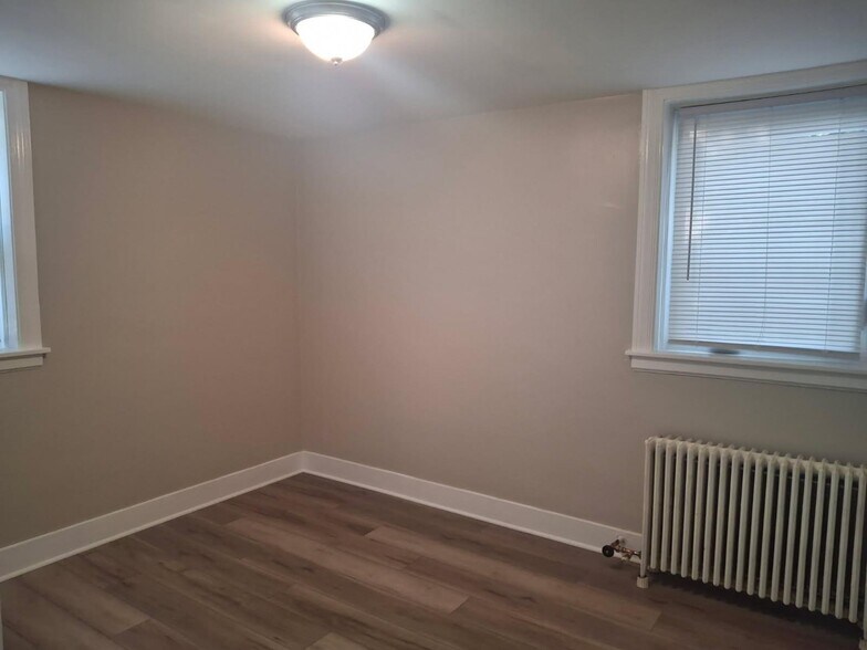 Building Photo - 1401 Elmwood Ave