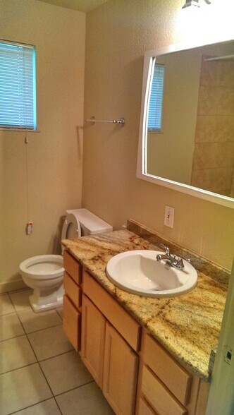 Building Photo - 2265 South Acoma Street