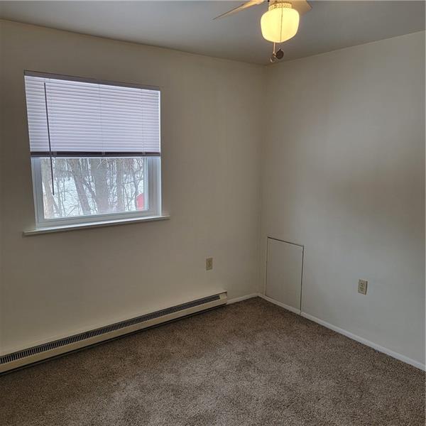 Building Photo - 890 Monaca Rd