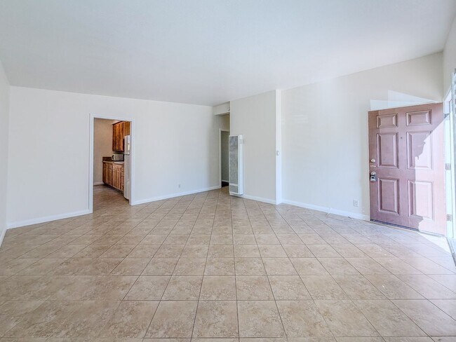 Building Photo - 1065 Belfast Ln