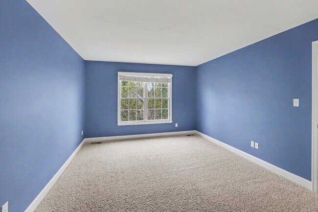 Building Photo - 24829 Reeds Pointe Dr