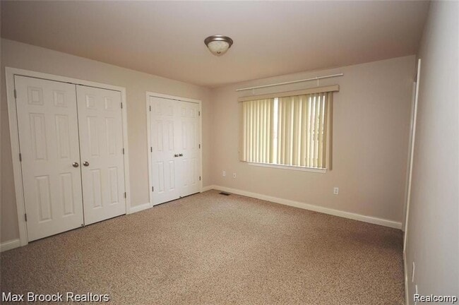 Building Photo - 1115 Birchwood Ave