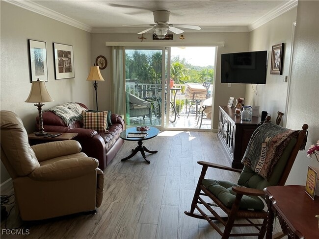 Building Photo - 2885 Palm Beach Blvd