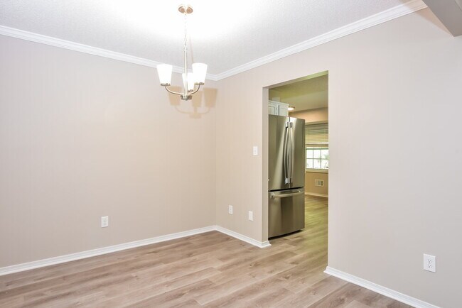 Building Photo - 1080 Crystal Springs Trail