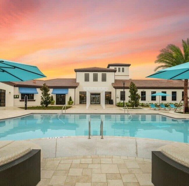 Building Photo - 2404 Tangier Dr