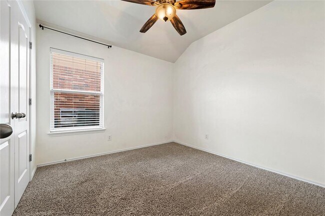 Building Photo - 1207 Cherrywood